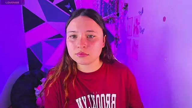 Živý XXX chat little_emma0