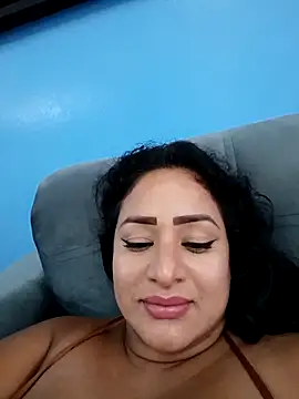 ashley69_brown Show in webcam