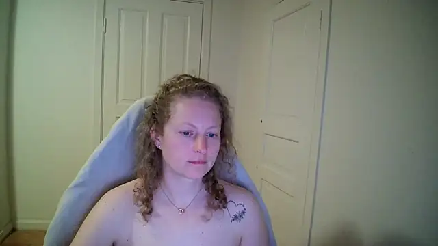 Živý XXX chat Girlnina-1995