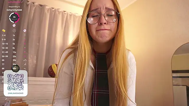 BeckiHoffer's Live XXX Chat