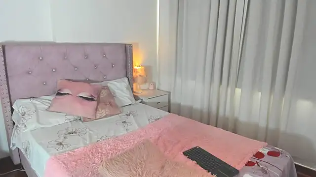 destinysweet21's Live XXX Chat