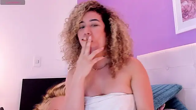 Chat +18 de Charlotte11-11 ao vivo