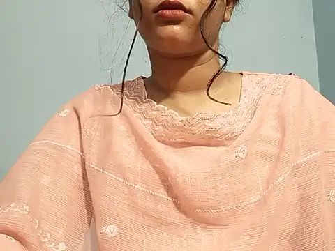 Chatroom XXX en direct de Emma_4433