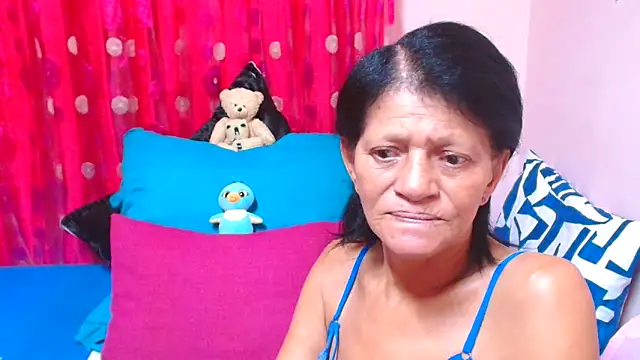 SLUTTYROXY live XXX chat