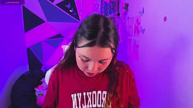 little_emma0n Live XXX chat