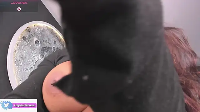 Sarajames Pertunjukan Webcam