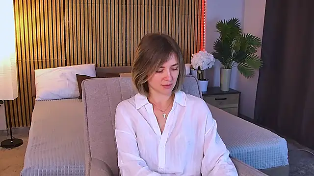 Онлайн чат XXX EmeraldGlow