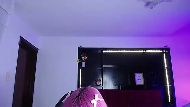 Živý XXX chat _Charlotte_Collins_