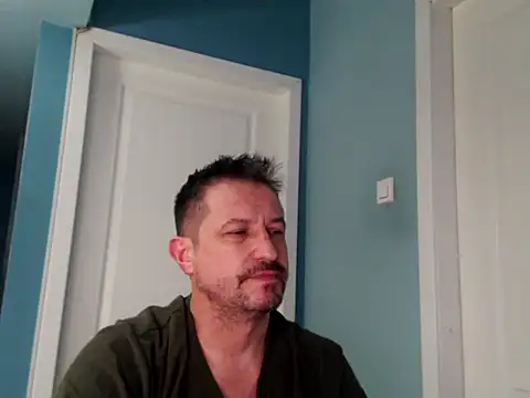 Živý XXX chat MisterFaithRO