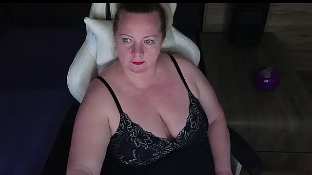 Chat +18 de MolligSpielle ao vivo