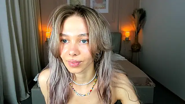 Chatroom XXX en direct de LuluAlis