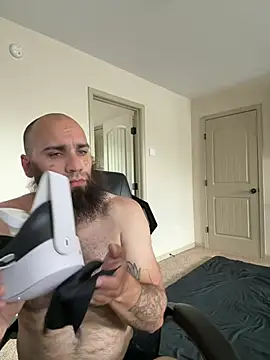 MastaWolfy 即時 XXX 聊天