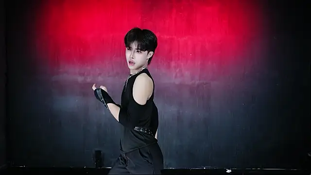 Queen-Vibe Webcam Show