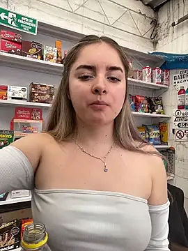 imlindapink 现场XXX聊天