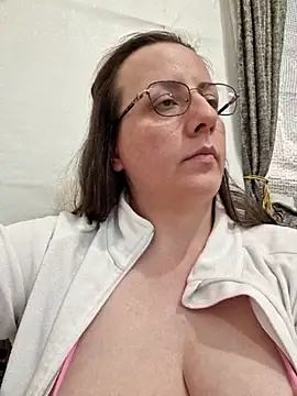 Czat XXX na żywo – Goodass7