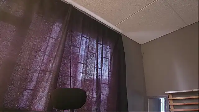 XXX chat uživo modela PaulEvens