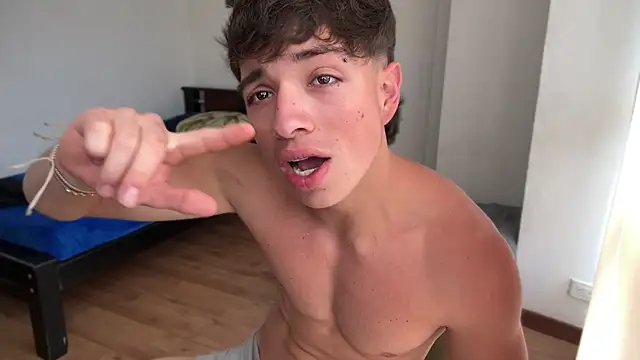 JUSTIN_JHONS Adlı Modelin Web Kamerası Şovu