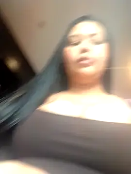 Alessandraa- 现场XXX聊天