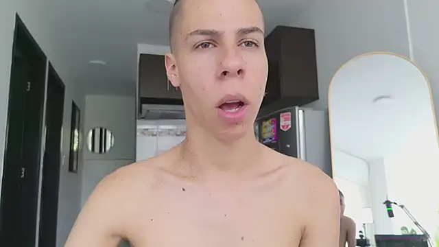 grey___27 Adlı Modelin Canlı XXX Sohbeti