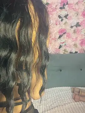 Ines-z 在線直播表演