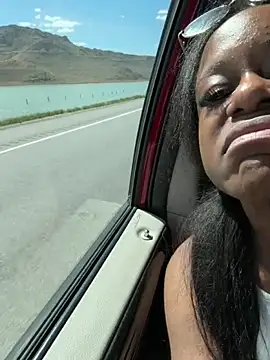 TikaMoon 即時 XXX 聊天