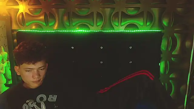 Chat +18 de cruz_dante ao vivo