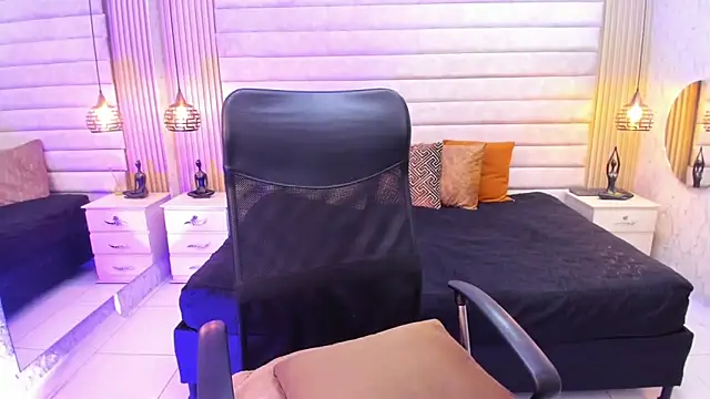 VictoriaaBlair's Live XXX Chat