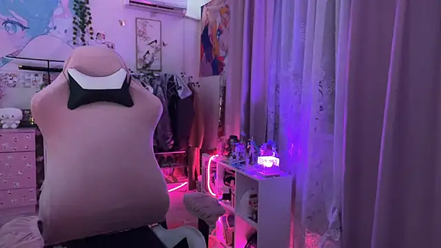 ToxiraLuneX's Live XXX Chat