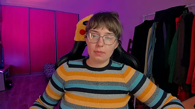 Chatroom XXX en direct de just_fucked777