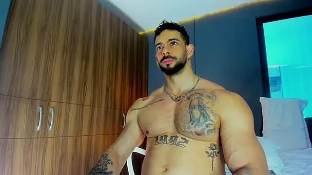 massimo_visconti's Live XXX Chat