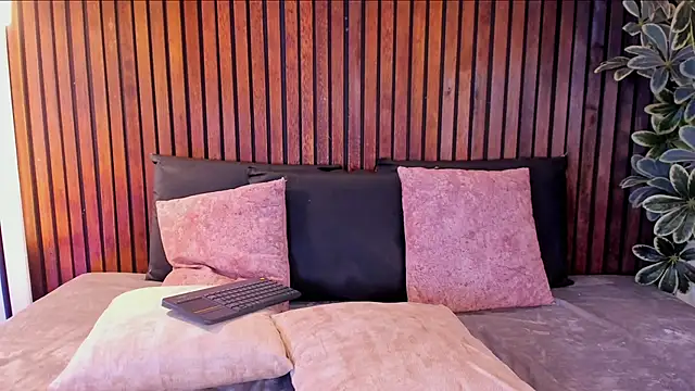 SharonLyn_ Live XXX Chat