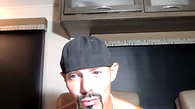 Chat XXX en directo de ThickD2C