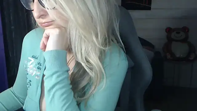 RubiLakrosn Live XXX chat