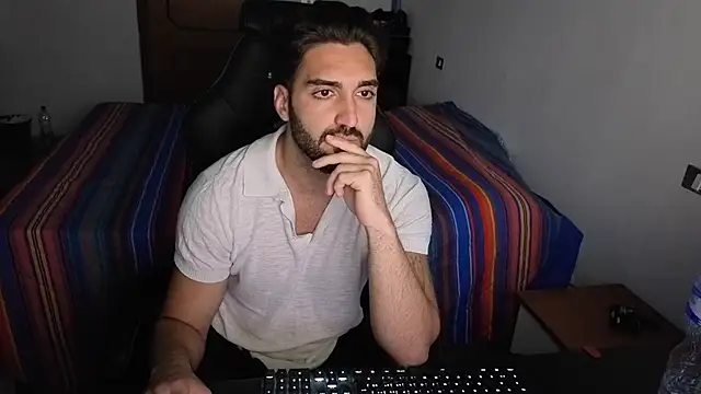 Chat +18 de Al3xox02 ao vivo