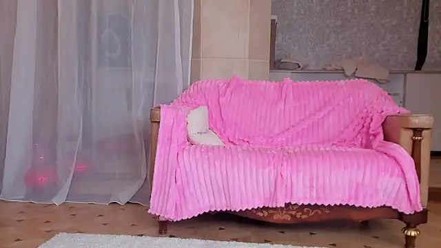 Nayeomy Chat XXX in diretta