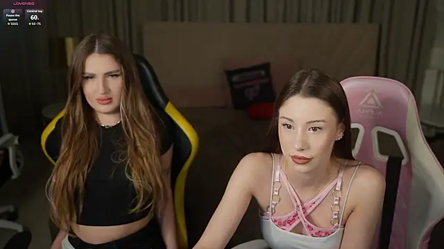 Selena_Glow: απευθείας συνομιλία ΧΧΧ