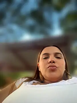 Chat +18 de Colibri_xxx ao vivo