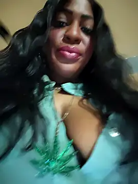 AmazonianMistressのライブXXXチャット