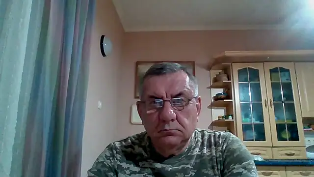 Show modela machomale3 na web-kameri