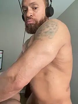 Fathero1time's Live XXX Chat