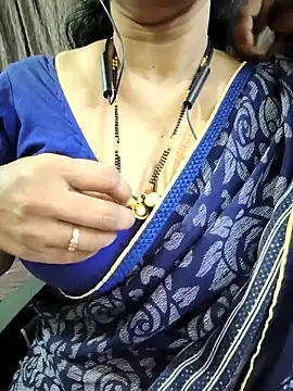 bhuvana_555 – Live XXX-chat