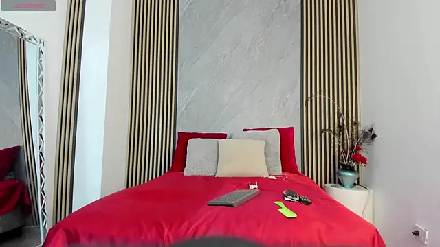 XXX chat uživo modela SelenneAndApollo