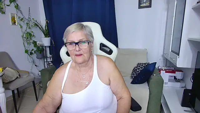 Selenna57 live XXX chat