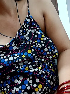 แชท XXX สดของ Shivani_hotty