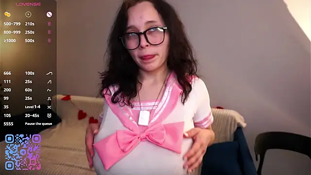 Chat +18 de HannaHayles ao vivo