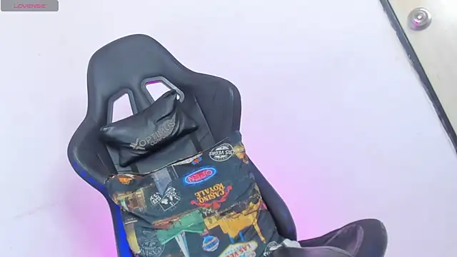 Show modela Sexybigdicktsxxx na web-kameri