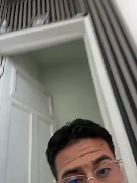 Pokazy przed kamerką – TavoHot_