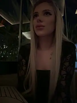 AlyssaFoxx_ 网络视讯表演