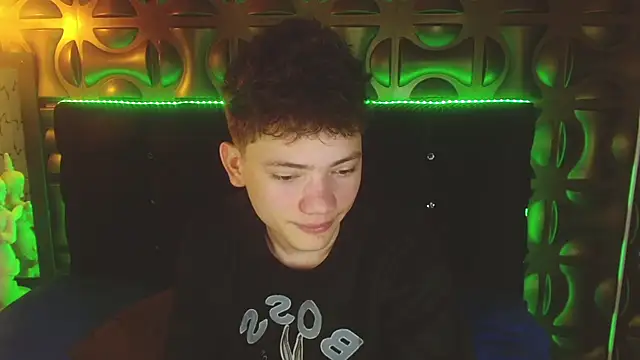 cruz_dante élő XXX-chatje