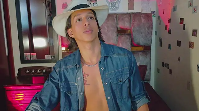 DannyPhantom555 Live XXX-chat